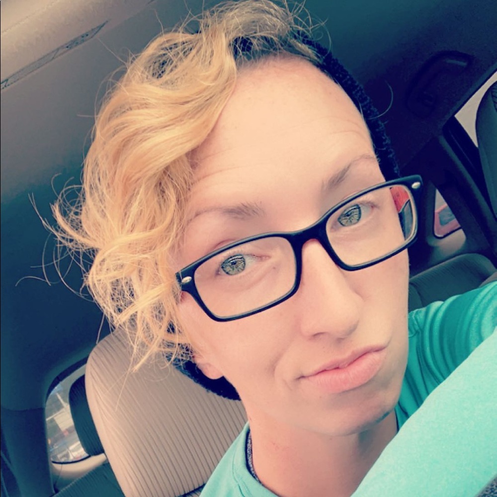 Meet your Posher, Katelin